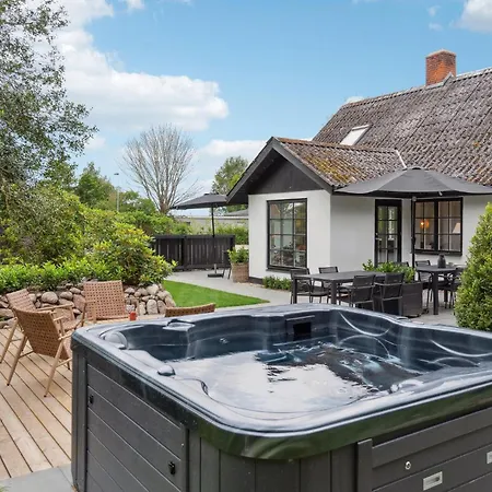 Lovely In Nykobing Sj With Kitchen بيت للعطل Nykøbing Sjælland